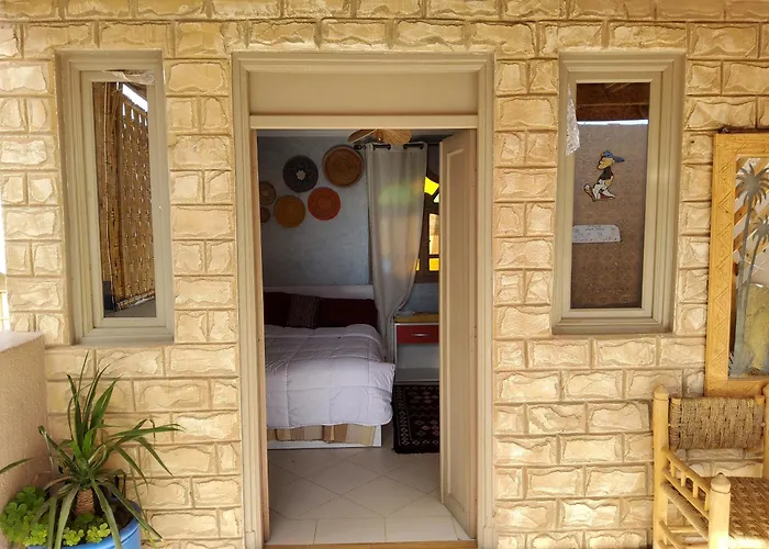 Surf & Salsa Guest House